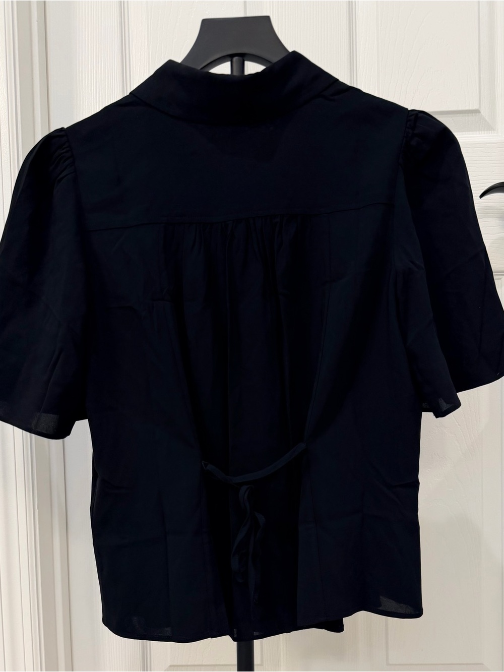 Banana Republic Black Short-Sleeve Tie-Back Blouse